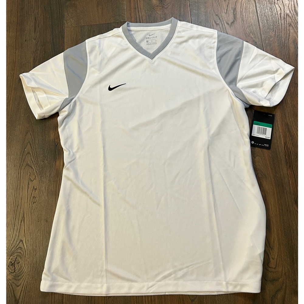 Nike Women’s White and Gray Jersey XL